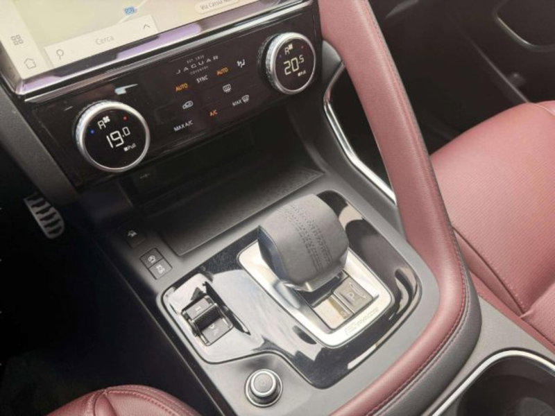 Jaguar E-Pace usata a Siena (16)