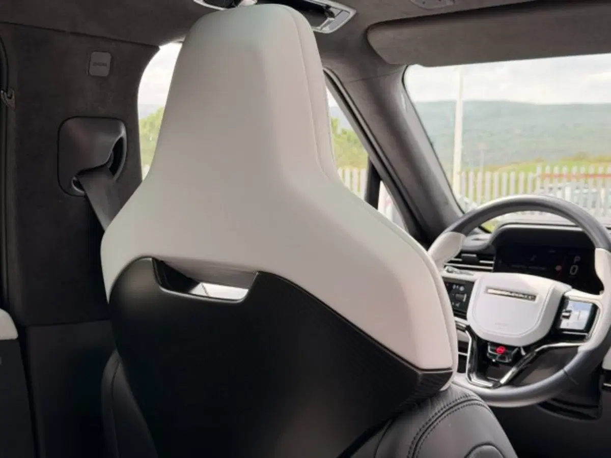 Land Rover Range Rover Sport usata a Siena (16)