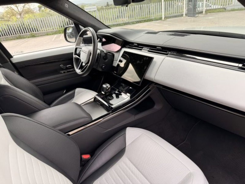 Land Rover Range Rover Sport usata a Siena (17)