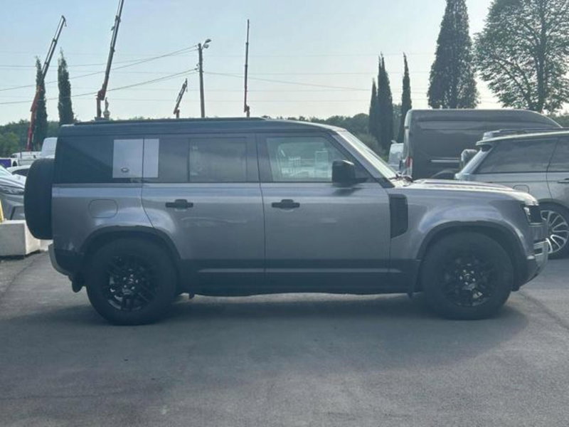 Land Rover Defender usata a Lucca (5)