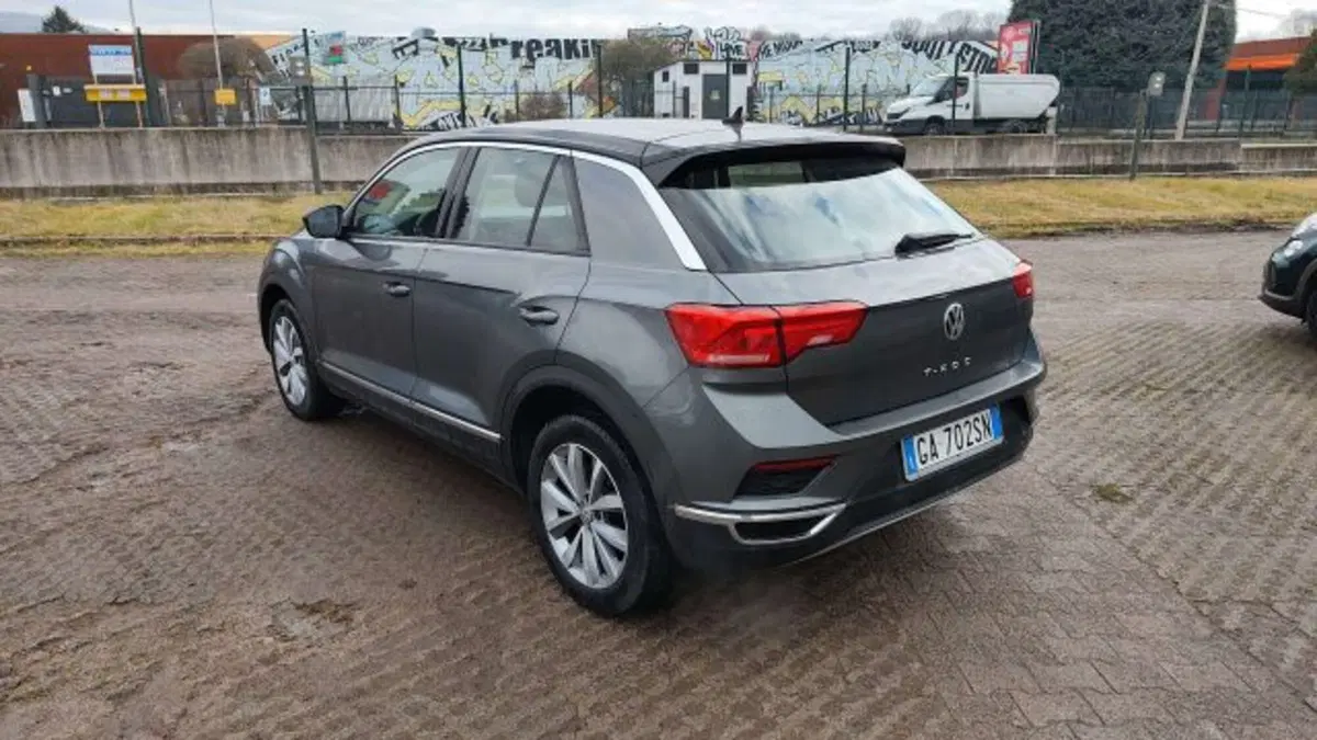 Volkswagen T-Roc usata a Como (2)