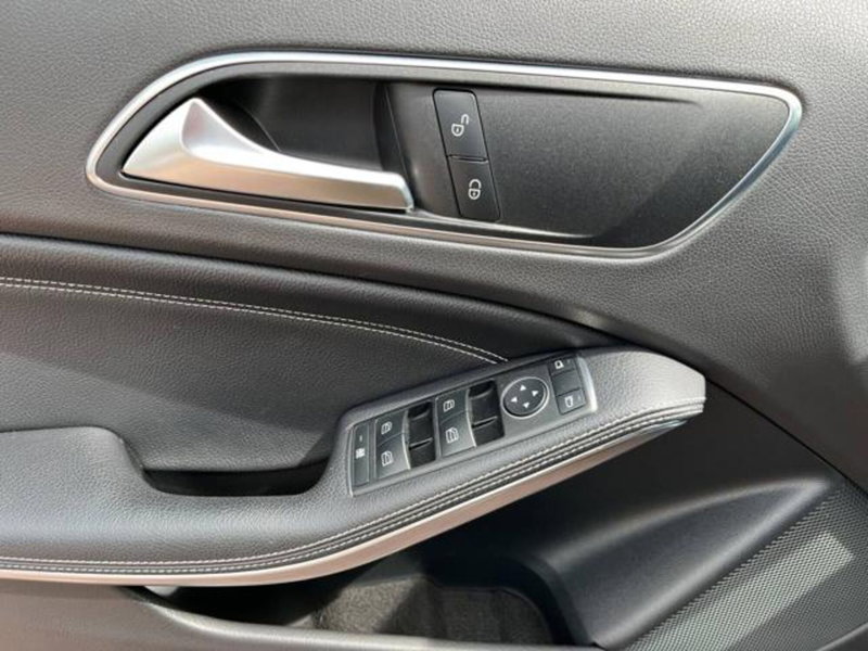 Mercedes-Benz Classe A usata a Milano (11)