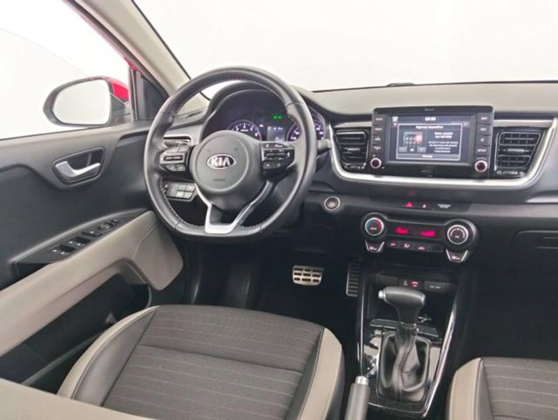 Kia Stonic usata a Como (11)