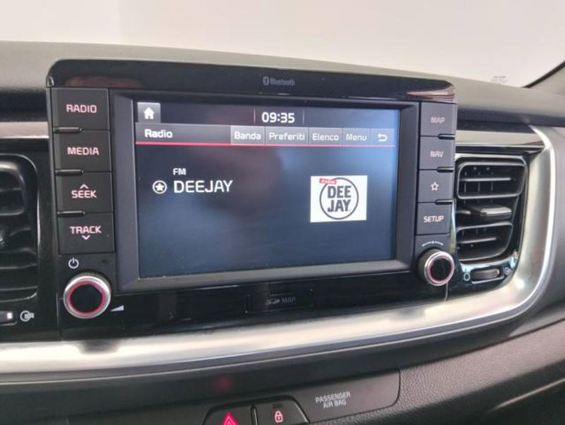 Kia Stonic usata a Como (14)