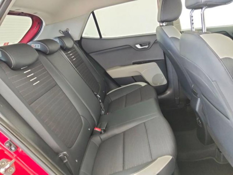 Kia Stonic usata a Como (5)