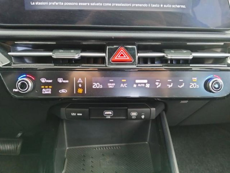 Kia Niro usata a Como (19)