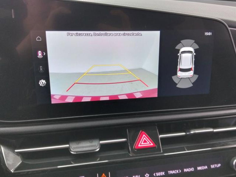 Kia Niro usata a Como (18)