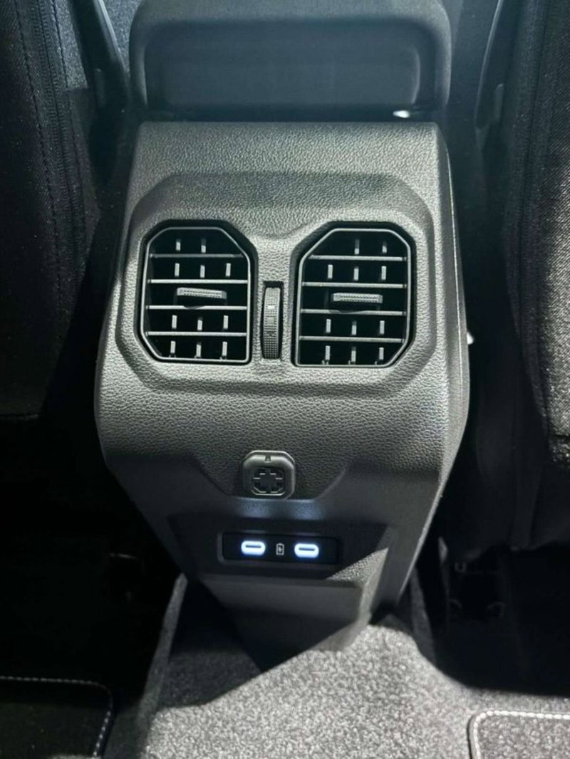 Dacia Bigster nuova a Firenze (12)