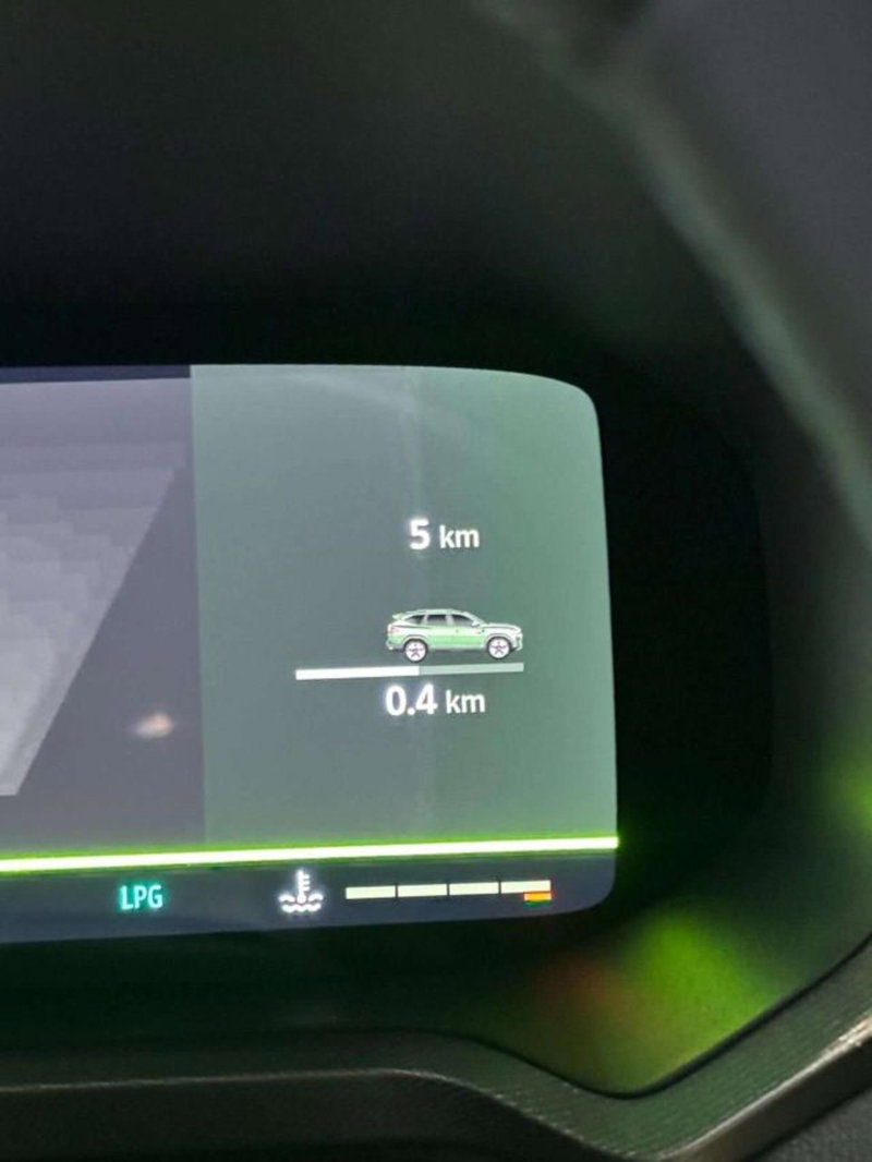 Dacia Bigster nuova a Firenze (14)