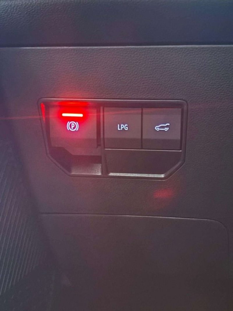 Dacia Bigster nuova a Firenze (16)