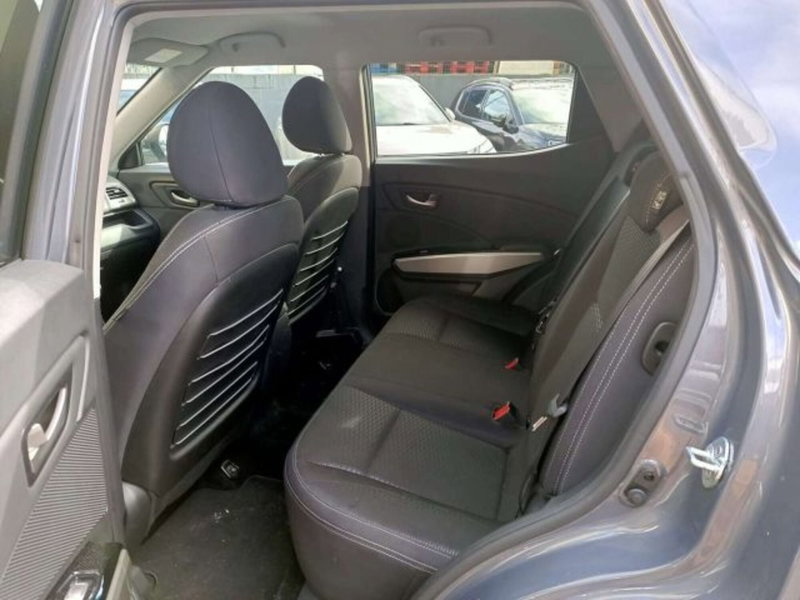 Ssangyong Tivoli usata a Firenze (9)