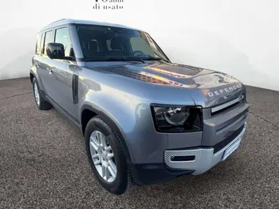 Land Rover Defender 110 3.0d i6 mhev X-Dynamic SE awd 250cv auto del 2022 usata a Empoli