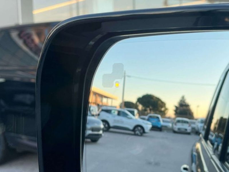 Land Rover Defender usata a Firenze (8)