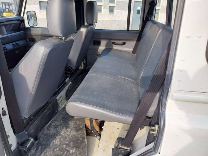 Land Rover Defender usata a Firenze (12)