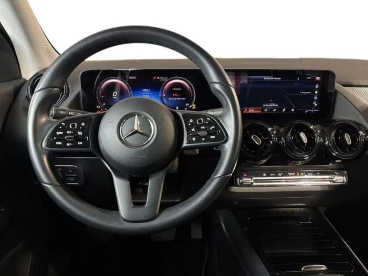 Mercedes-Benz GLA SUV usata a Bologna (11)
