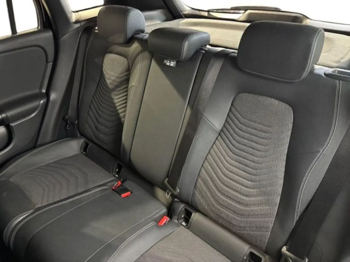 Mercedes-Benz GLA SUV usata a Bologna (16)