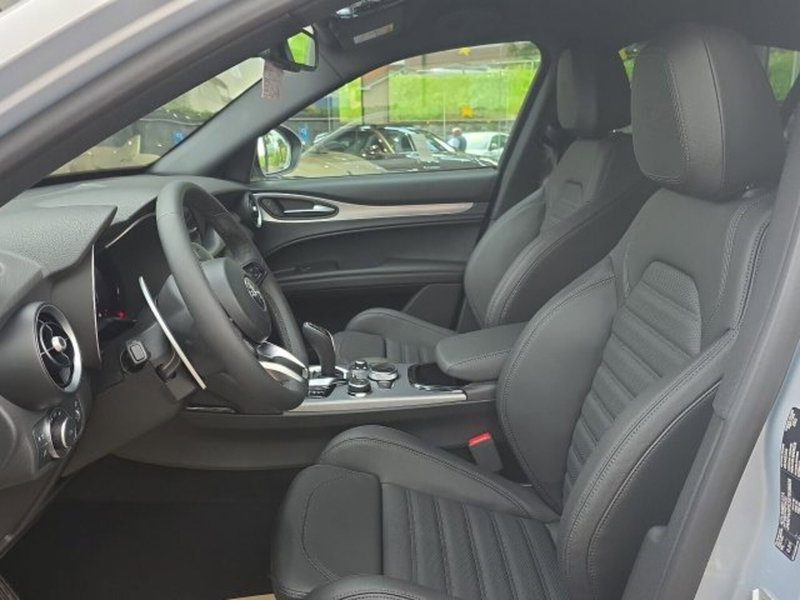Alfa Romeo Stelvio nuova a Monza e Brianza (11)