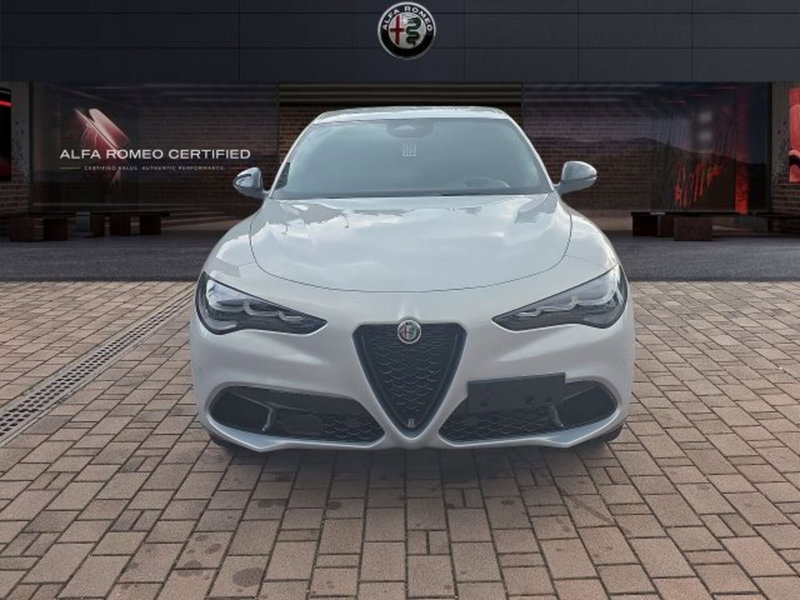 Alfa Romeo Stelvio nuova a Monza e Brianza (2)