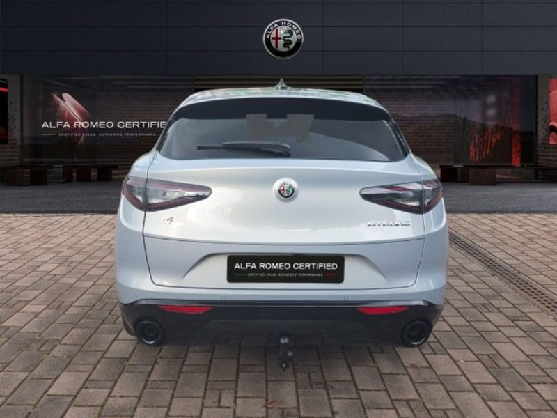Alfa Romeo Stelvio nuova a Monza e Brianza (5)