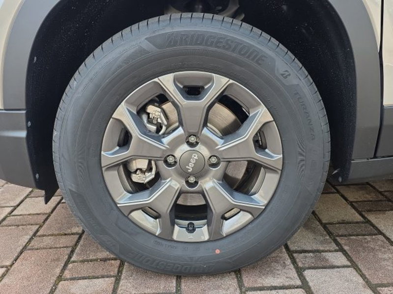 Jeep Avenger nuova a Monza e Brianza (11)