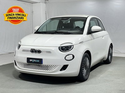 Fiat 500 Cabrio e Cabrio 42 kWh Icon del 2024 usata a Montagna in Valtellina