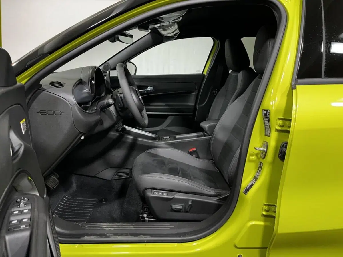 Fiat 600 nuova a Sondrio (10)