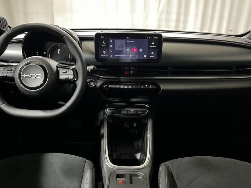 Fiat 600 nuova a Sondrio (14)