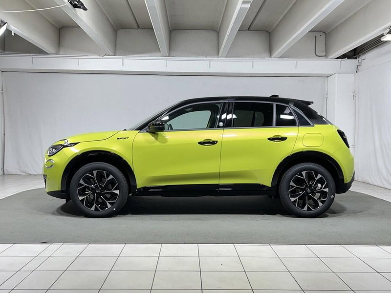 Fiat 600 nuova a Sondrio (2)