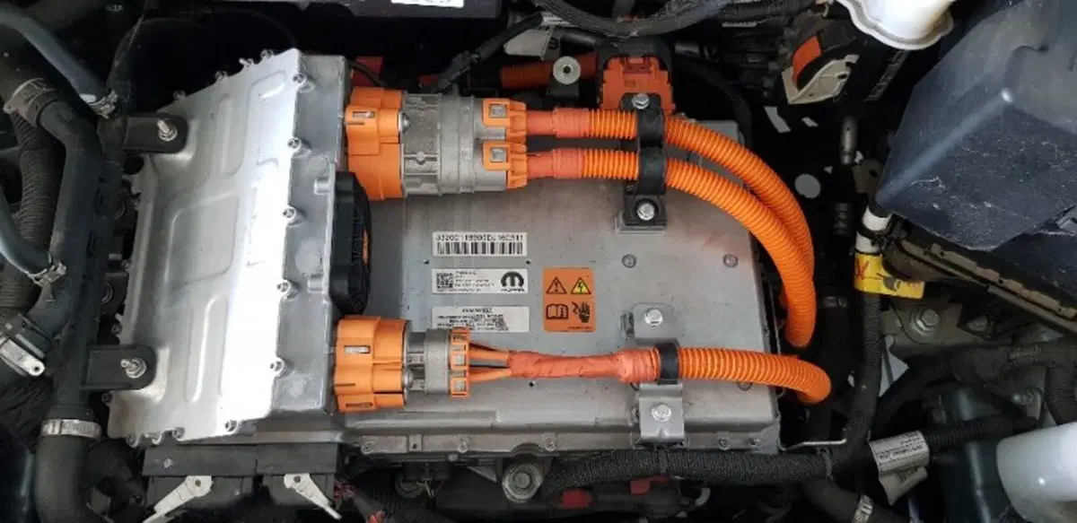 Fiat 500 Cabrio usata a Pordenone (10)