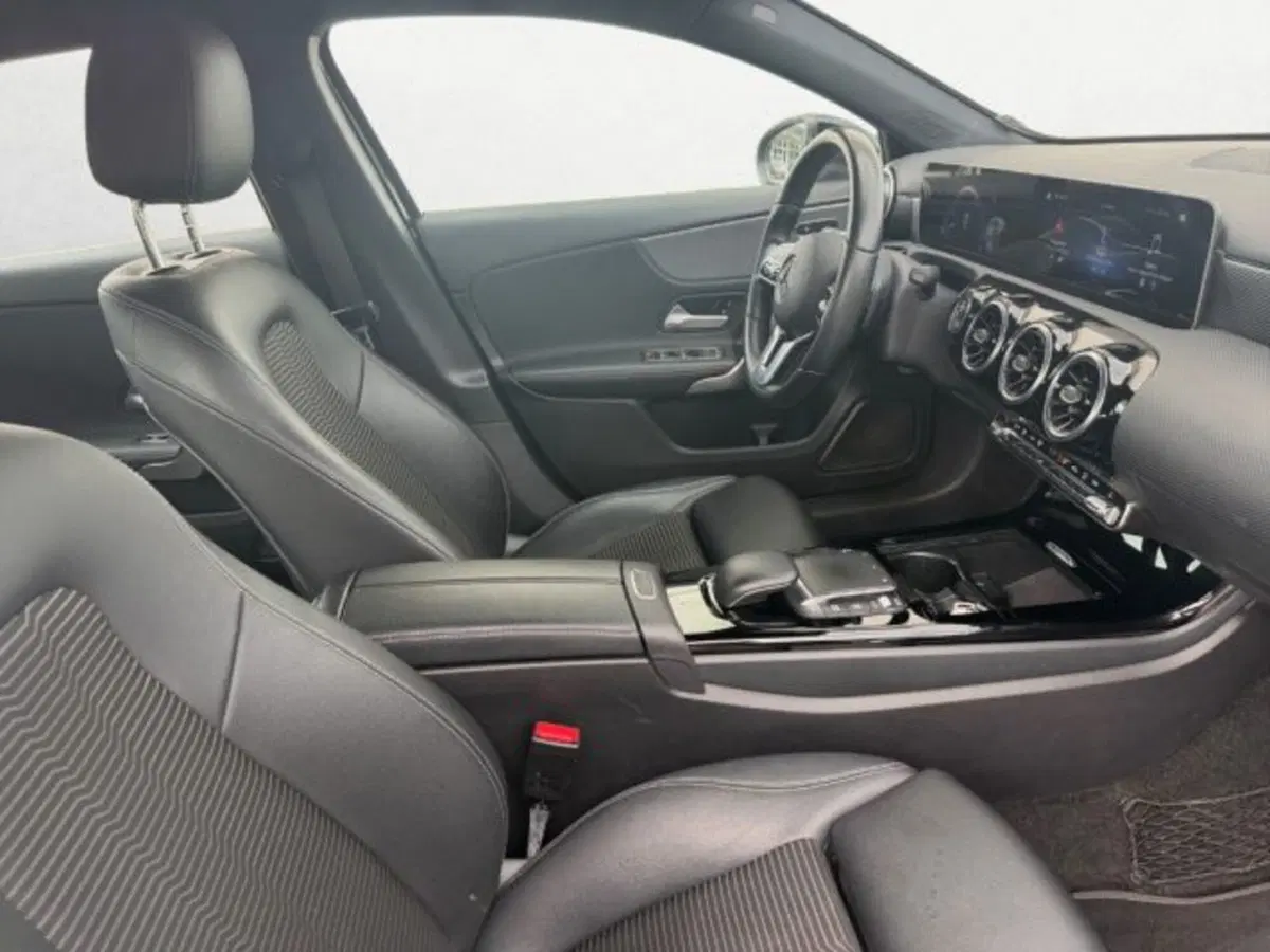 Mercedes-Benz Classe A Sedan usata a Treviso (11)