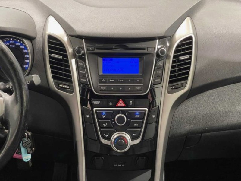 Hyundai i30 Station Wagon usata a Sondrio (14)