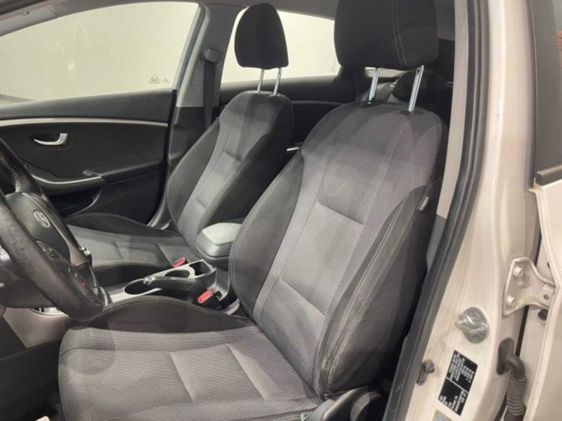 Hyundai i30 Station Wagon usata a Sondrio (19)