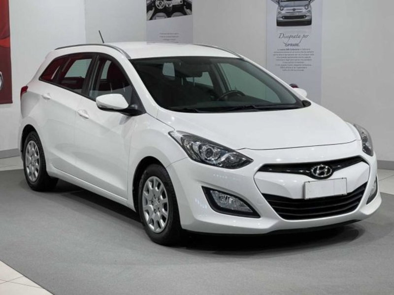 Hyundai i30 Station Wagon usata a Sondrio (7)