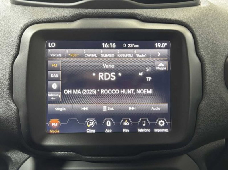 Jeep Renegade usata a Sondrio (17)