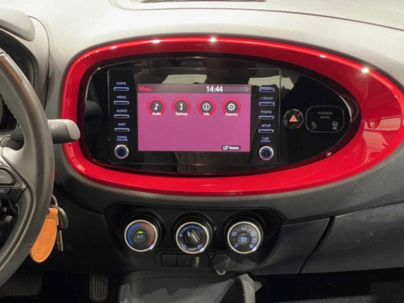 Toyota Aygo X usata a Sondrio (14)