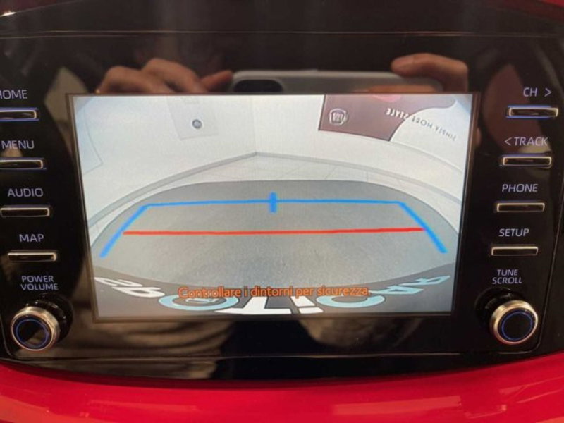 Toyota Aygo X usata a Sondrio (18)