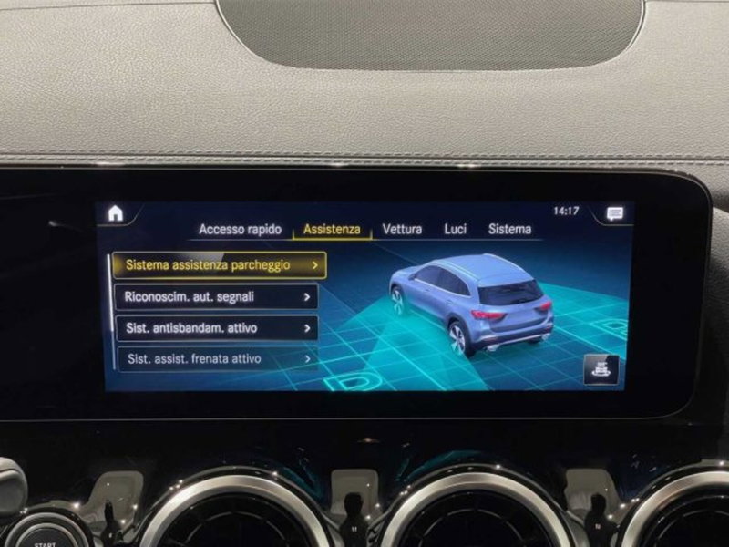 Mercedes-Benz GLA SUV usata a Sondrio (18)