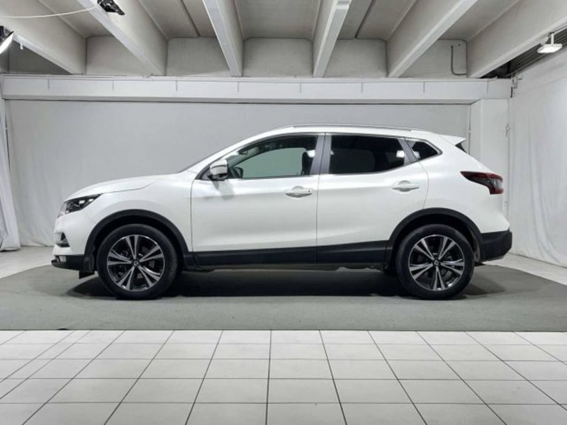 Nissan Qashqai usata a Sondrio (2)