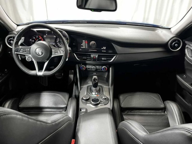 Alfa Romeo Giulia usata a Sondrio (12)