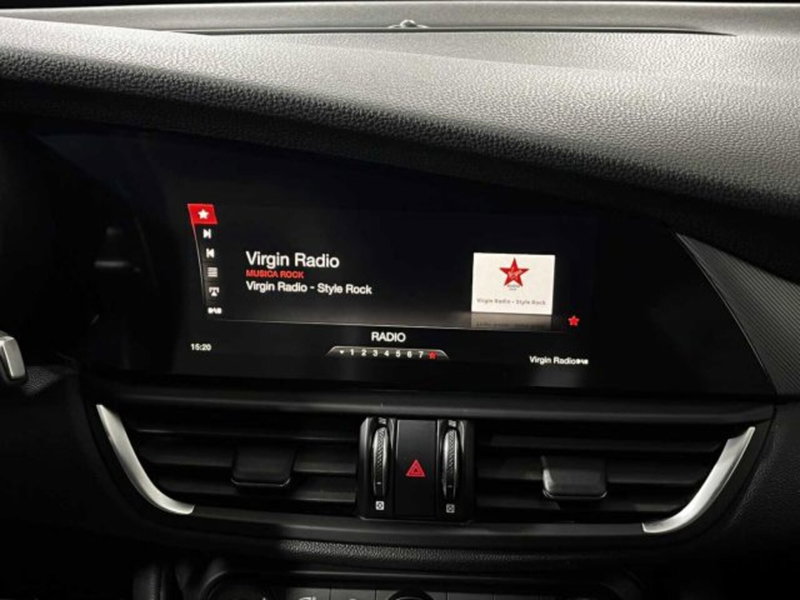 Alfa Romeo Giulia usata a Sondrio (17)