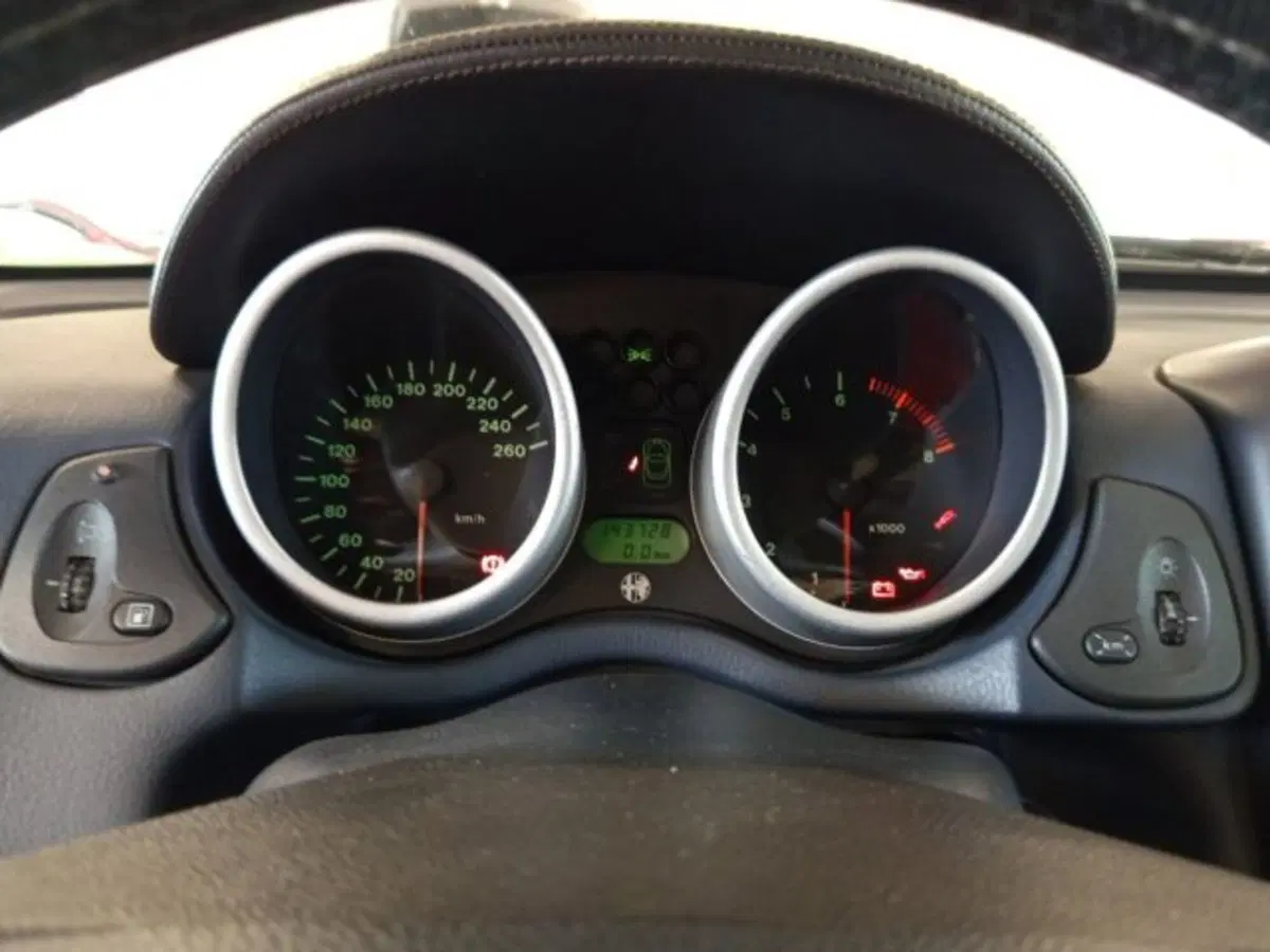 Alfa Romeo Spider usata a Frosinone (11)