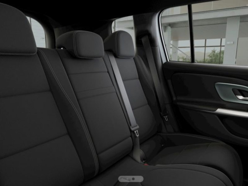 Mercedes-Benz GLB EQ nuova a Verona (7)