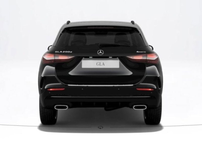 Mercedes-Benz GLA SUV nuova a Verona (4)