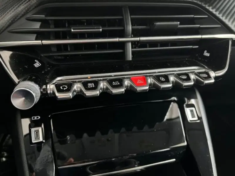 Peugeot 208 usata a Verona (14)