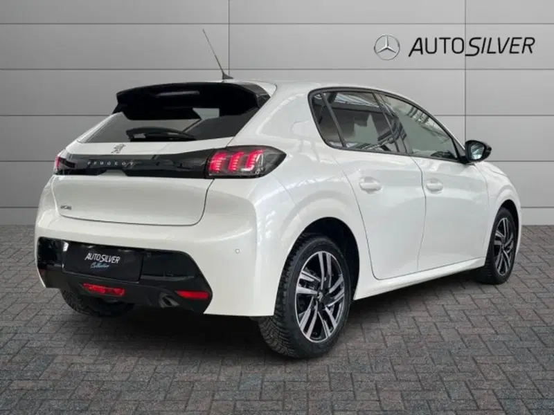 Peugeot 208 usata a Verona (2)