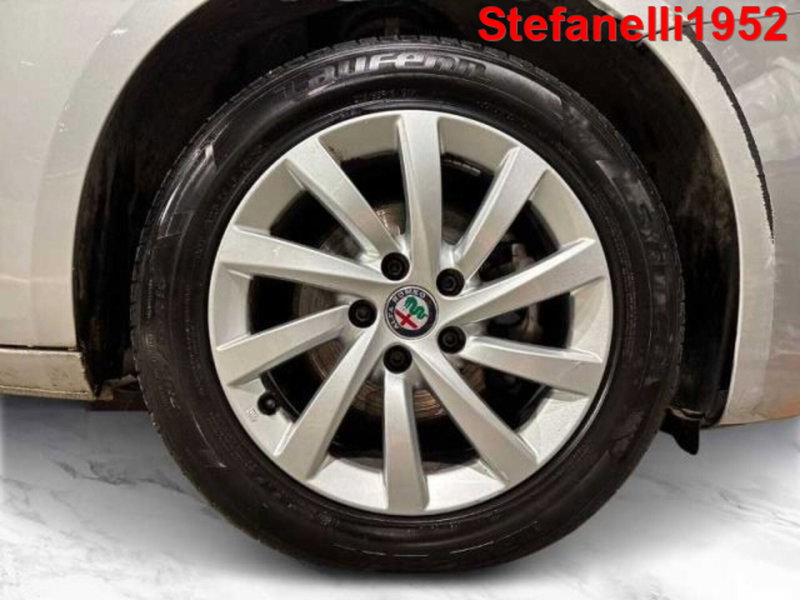 Alfa Romeo Giulietta usata a Bologna (8)