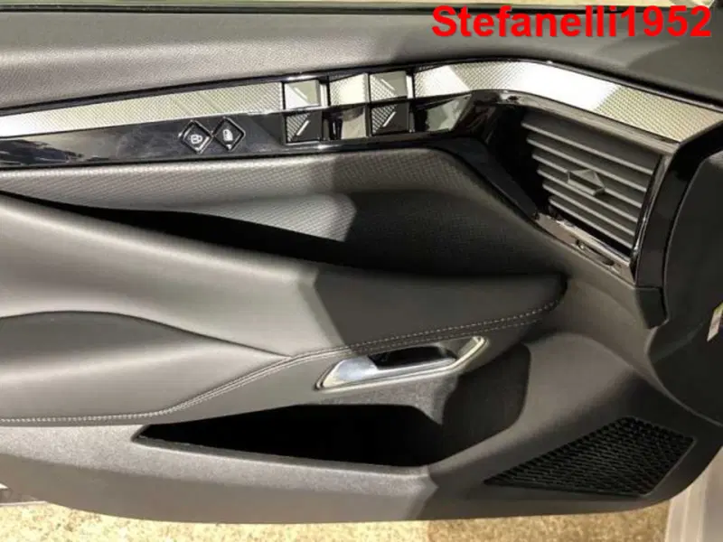 Ds DS 4 nuova a Bologna (10)
