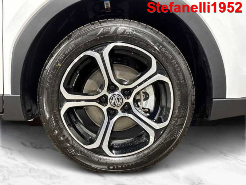 Mg ZS EV nuova a Bologna (8)