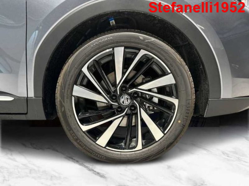 Mg ZS EV nuova a Bologna (8)