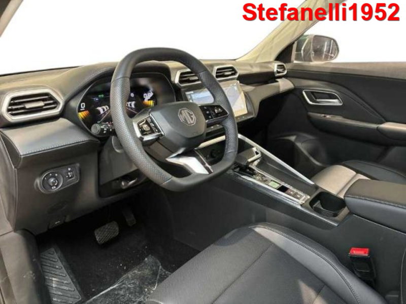 Mg ZS EV nuova a Bologna (11)